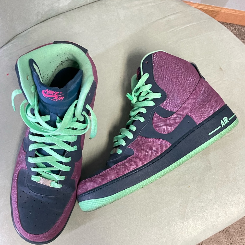 Nike air high top shoe 13